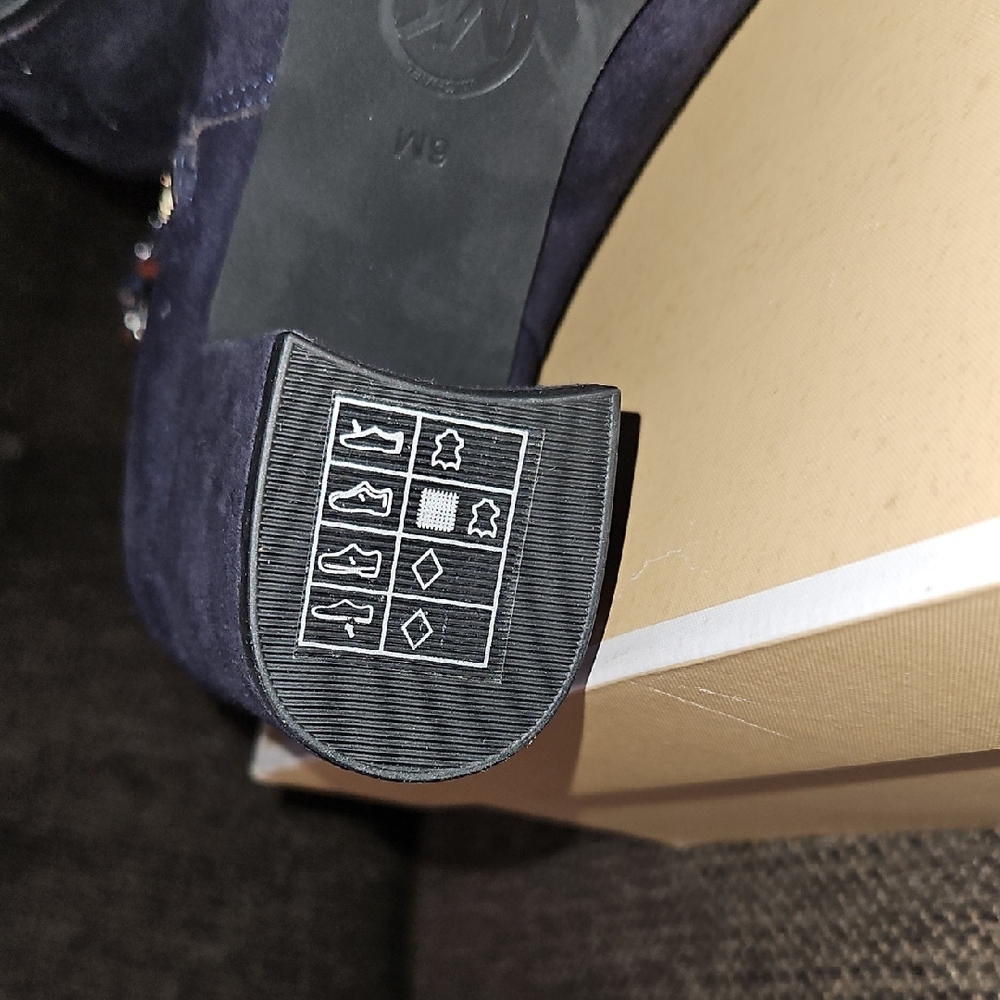 Michael Kors Dark Blue Suede Ankle Boots Called CHARCOAL. - Picture 7 of 8